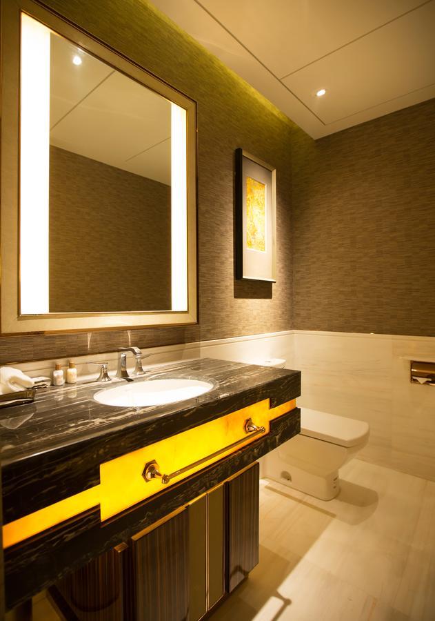 Wanda Vista Lanzhou Hotell Exteriör bild