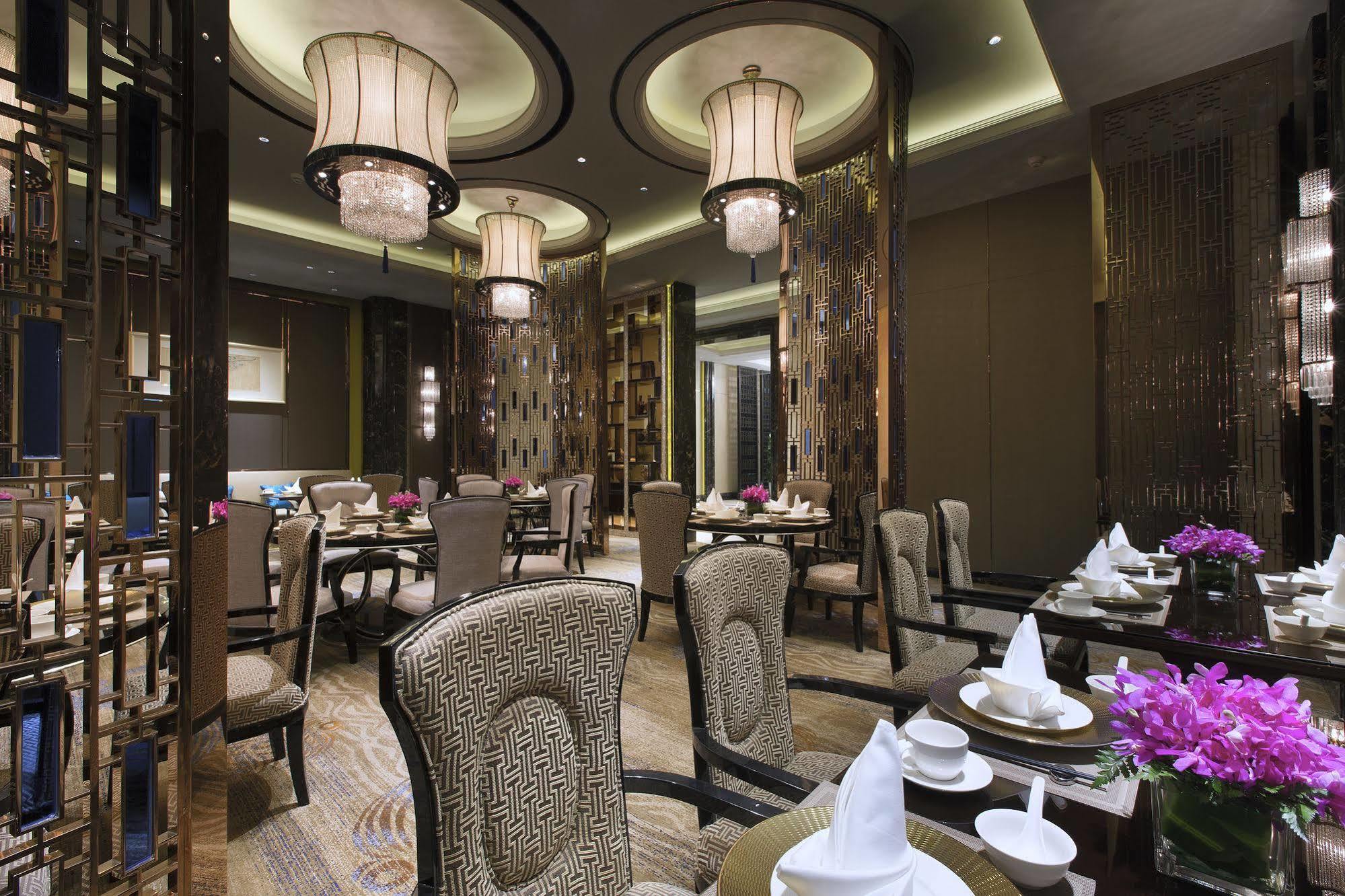 Wanda Vista Lanzhou Hotell Exteriör bild