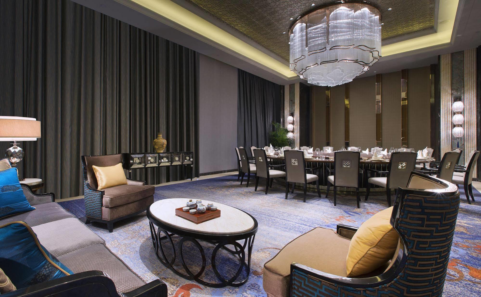 Wanda Vista Lanzhou Hotell Exteriör bild